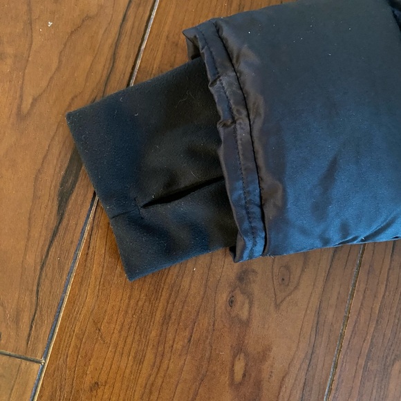 Patagonia | Girls Down Parka (S) - Picture 9 of 9